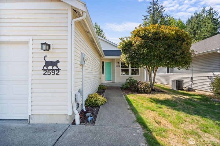 Property Photo:  2592  Kristine Court  WA 98531 