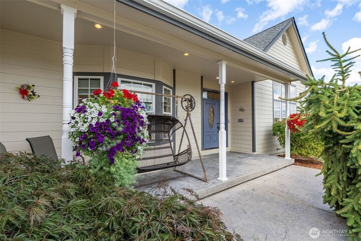 Property Photo:  127  Skyhawk Drive  WA 98591 