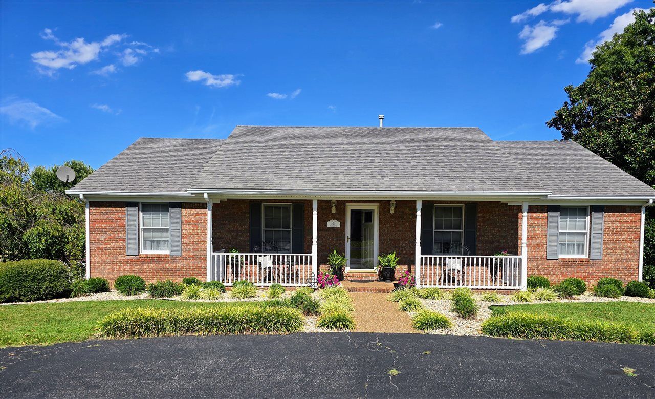 Property Photo:  250 Shawnee Drive  KY 42164 