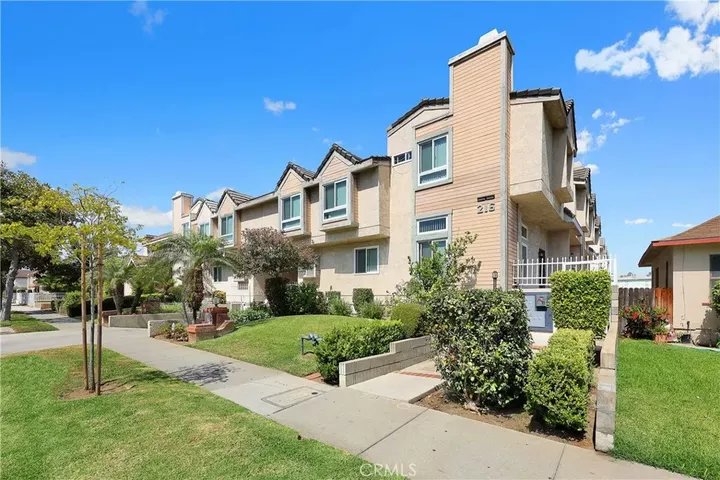 Property Photo: 216 S Marengo G CA 91801