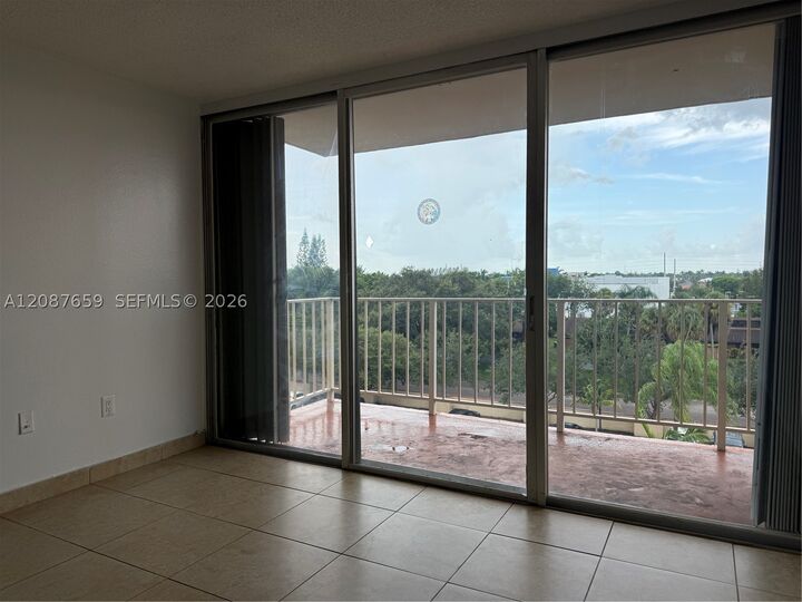 Property Photo:  13120 SW 92nd Ave B-520  FL 33176 