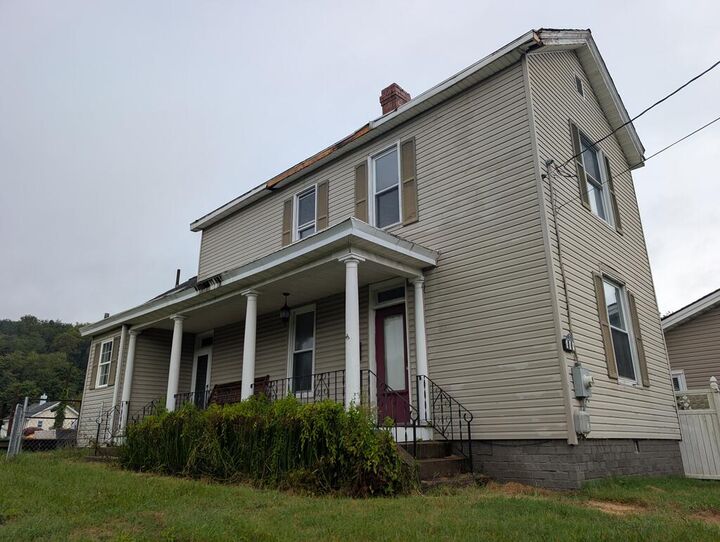 Property Photo:  809 Harding Ave.  OH 45662 