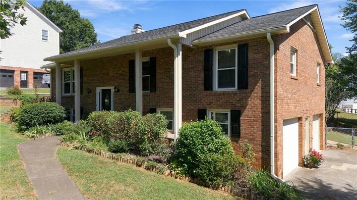 Property Photo: 1181 Bebb Willow Lane NC 27023
