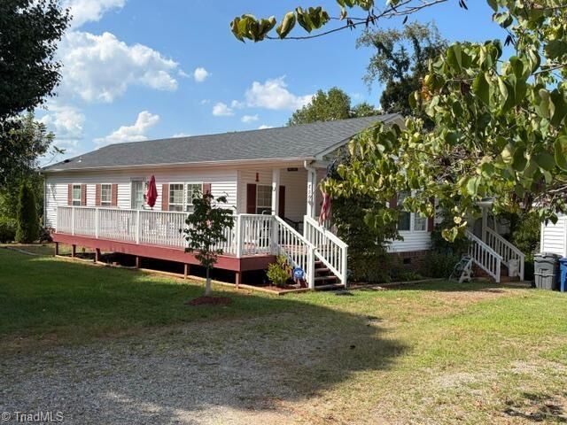 Property Photo:  736 Winkler Mill Road  NC 28697 