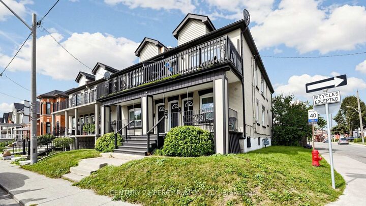 Property Photo: 207-209 Victoria Avenue N ON L8L 5E9