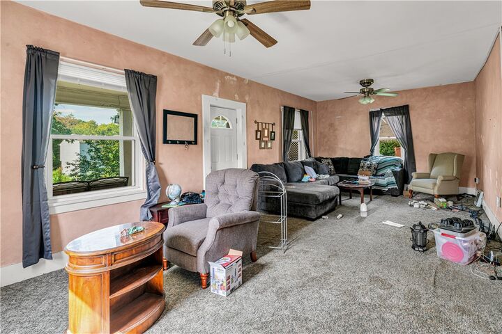 Property Photo: 110 Monarch Avenue PA 15075