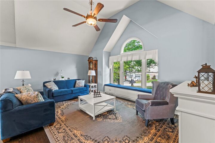 Property Photo:  1272 Meadowbrook Dr.  PA 15317 