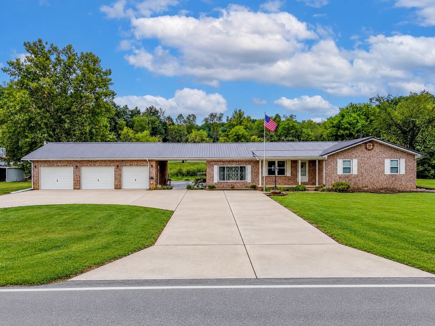 Property Photo:  1079 St Highway 1947  KY 41143 