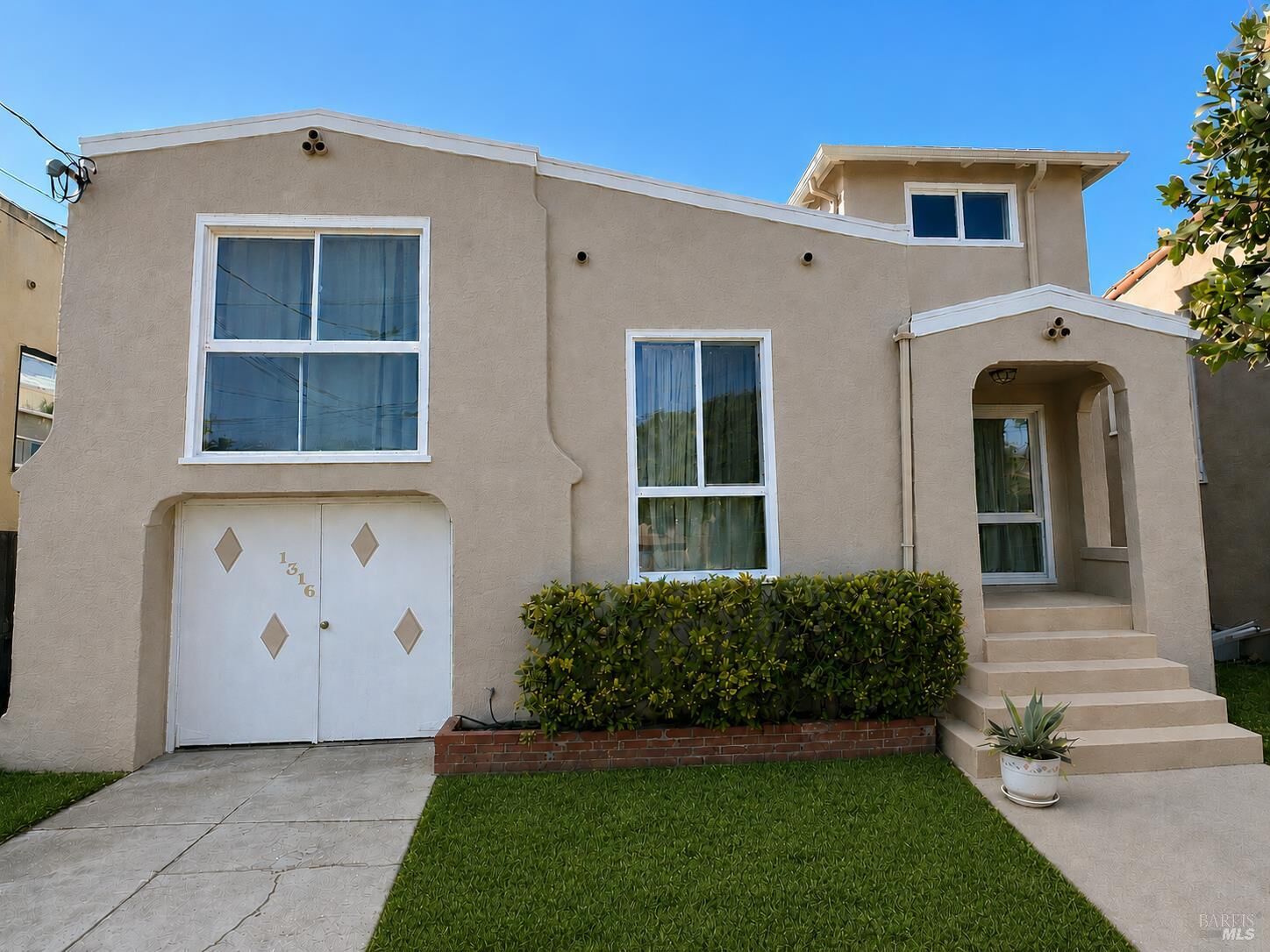 Property Photo: 1316 Farrell Street CA 94590
