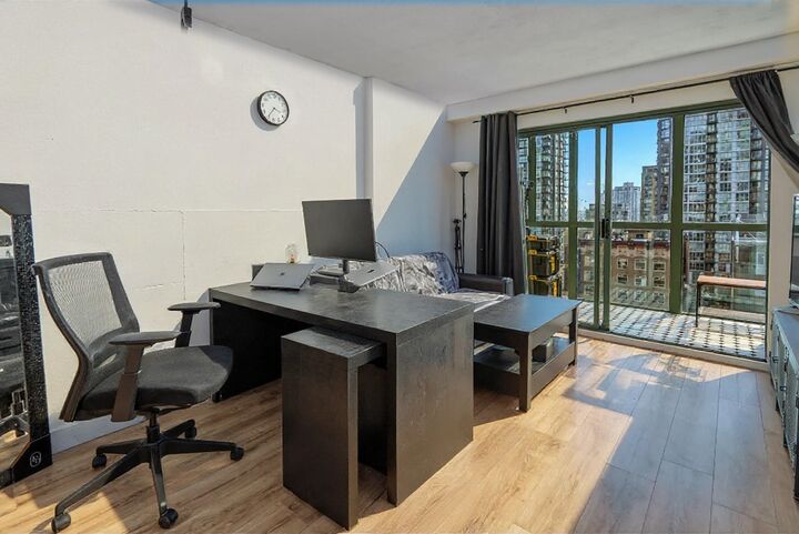 Property Photo: 1188 Howe Street 905 BC V6Z 2S8
