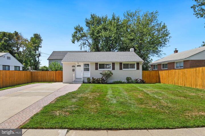 Property Photo:  10012 Sinnott Drive  MD 20817 