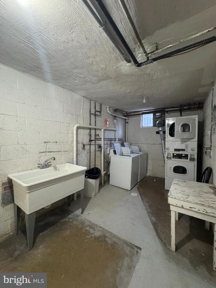 Property Photo:  500 S Courthouse Road 10  VA 22204 