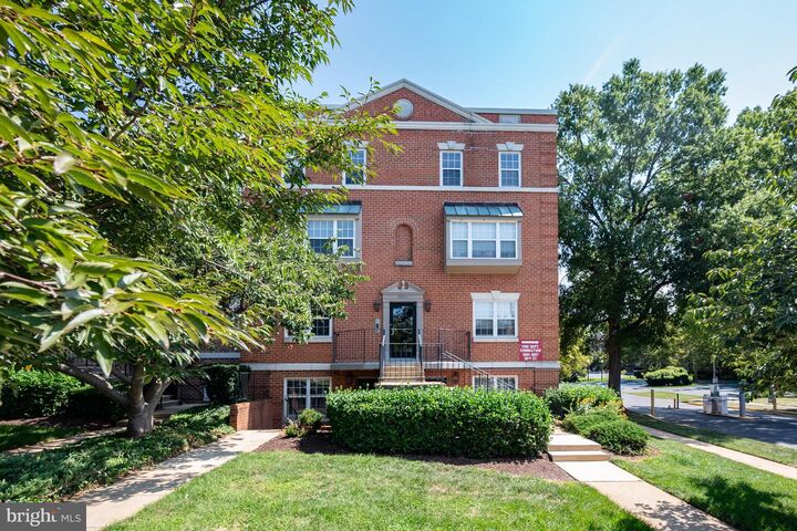 Property Photo: 3601 38th Street NW 303 DC 20016