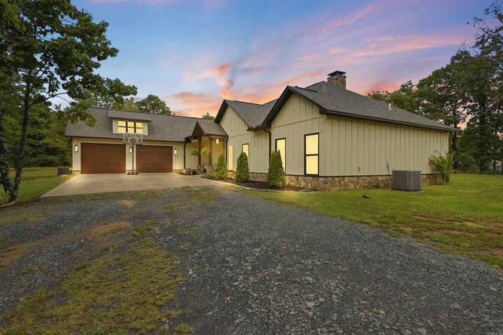 Property Photo:  9059 Highway 16 West  AR 72031 