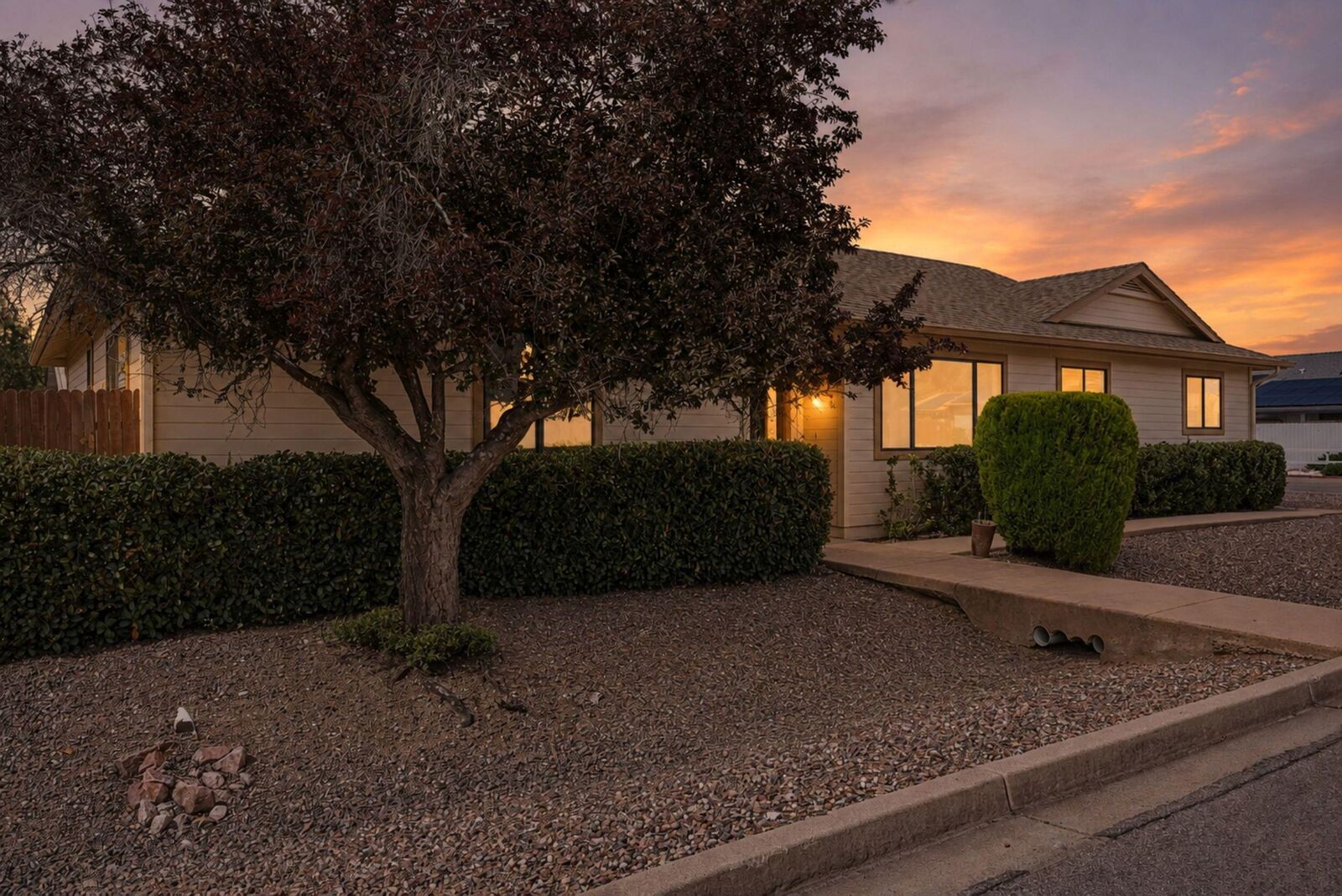 Property Photo:  211 N Heritage Lane  AZ 85541 