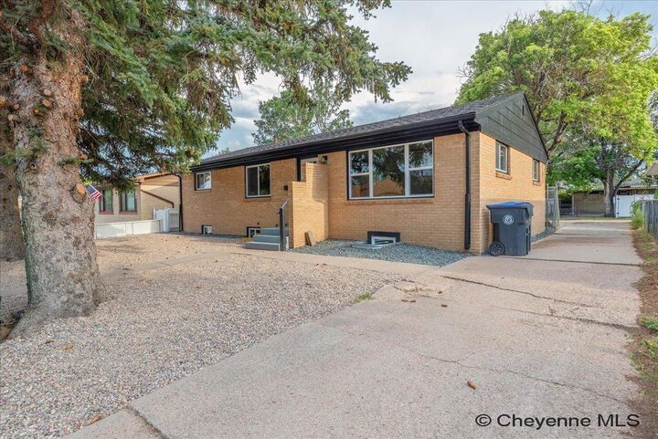 Property Photo: 3413 Frontier St WY 82001