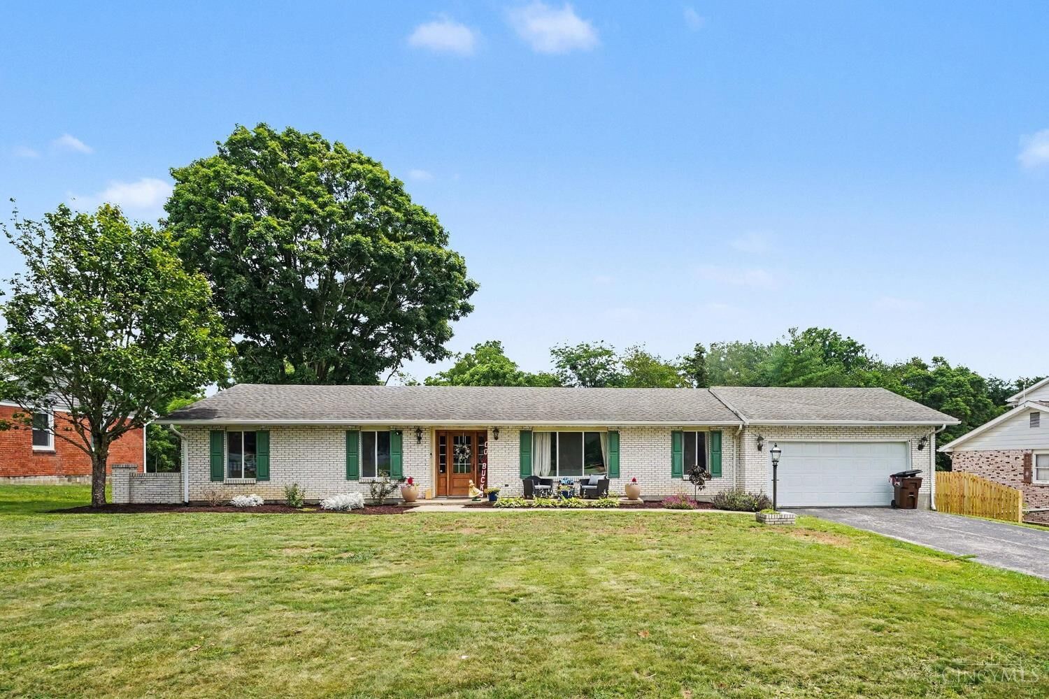 Property Photo:  114 Meadow Lane  OH 45133 