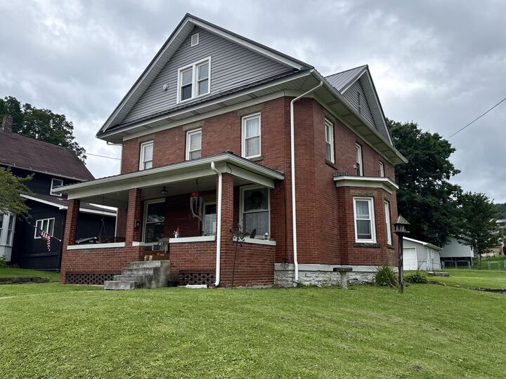 Property Photo:  114 E Main St  PA 15865 