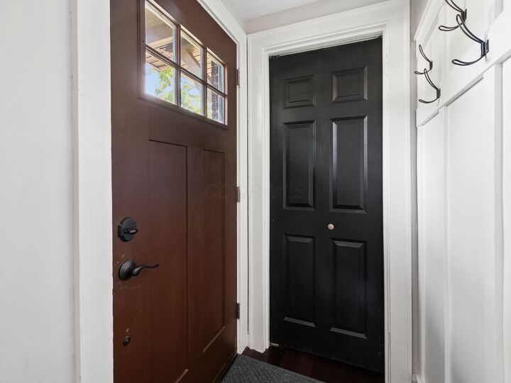 Property Photo:  1652 Andover Road  OH 43212 