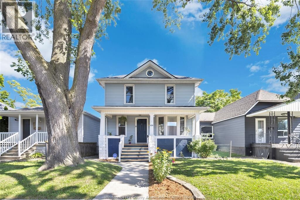 Property Photo:  916 Windsor Avenue  ON N9A 1K2 