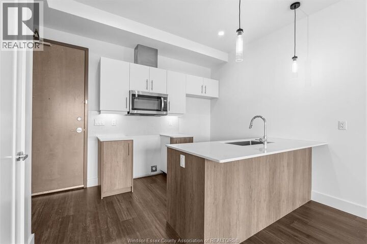 Property Photo:  595 Lilymac 102  ON N6E 3N7 