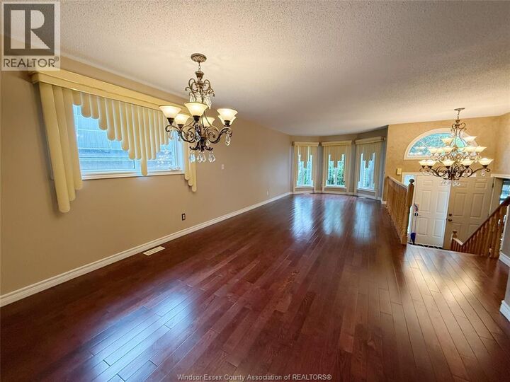 Property Photo:  546 Compton Court  ON N9H 4P7 