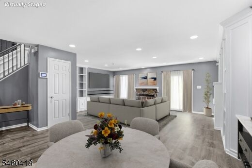 Property Photo:  5 Heatherwood Ct  NJ 07866 