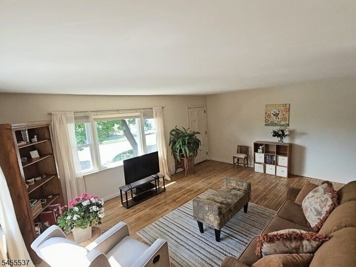 Property Photo: 121 W Hanover Ave NJ 07950