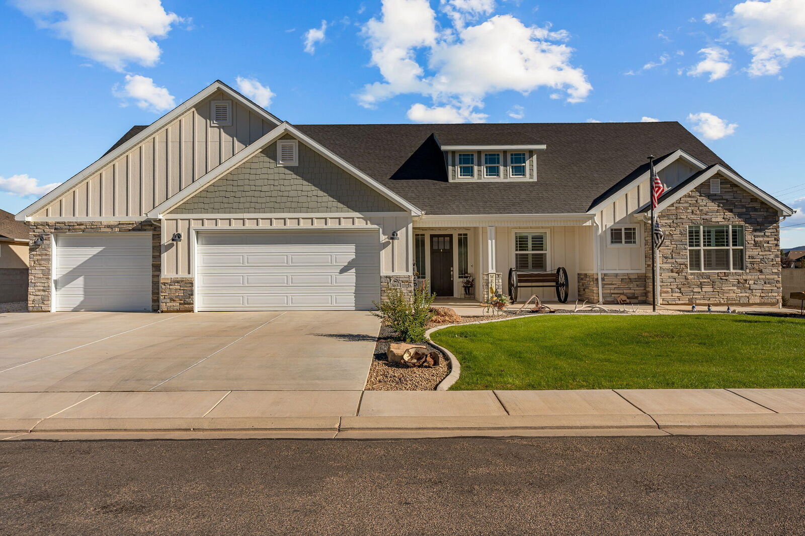 Property Photo:  563 E 5020 N  UT 84721 