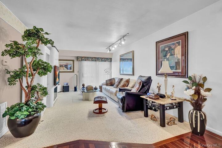Property Photo:  309 Mariners Way  NY 11726 