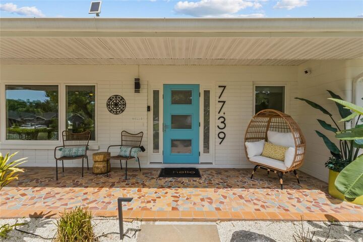Property Photo:  7739 Westmoreland Drive  FL 34243 