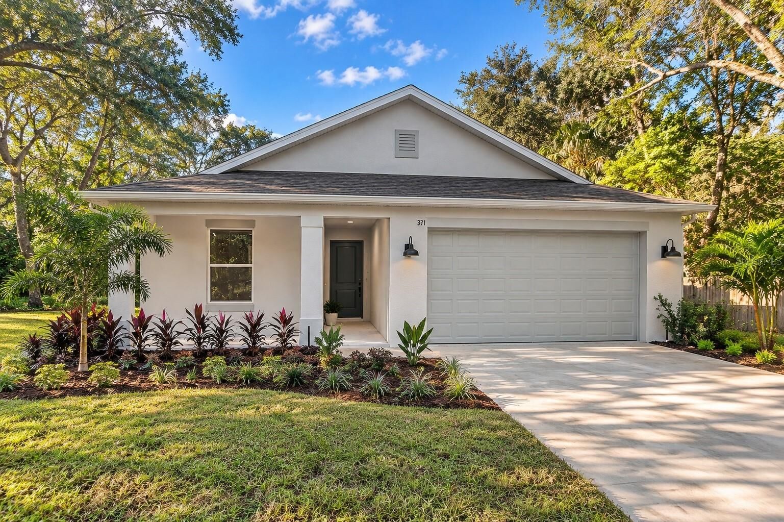 Property Photo:  371 Miller Road  FL 32773 