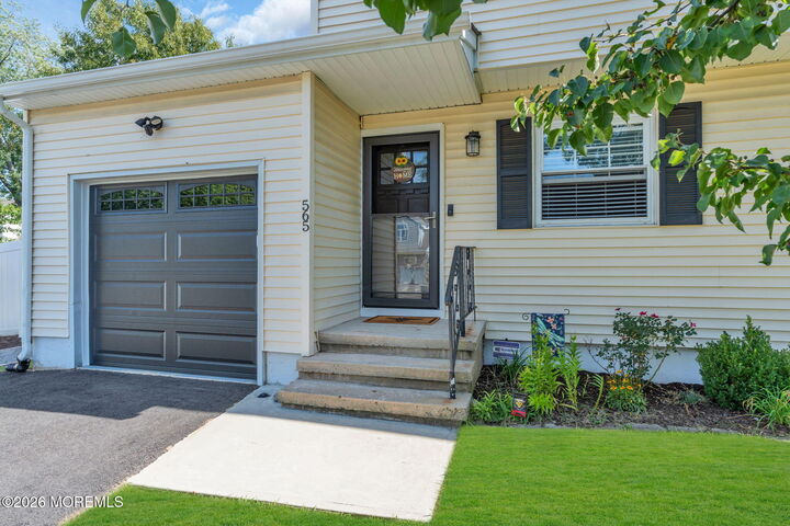 Property Photo:  565 Rhode Island Avenue  NJ 08724 