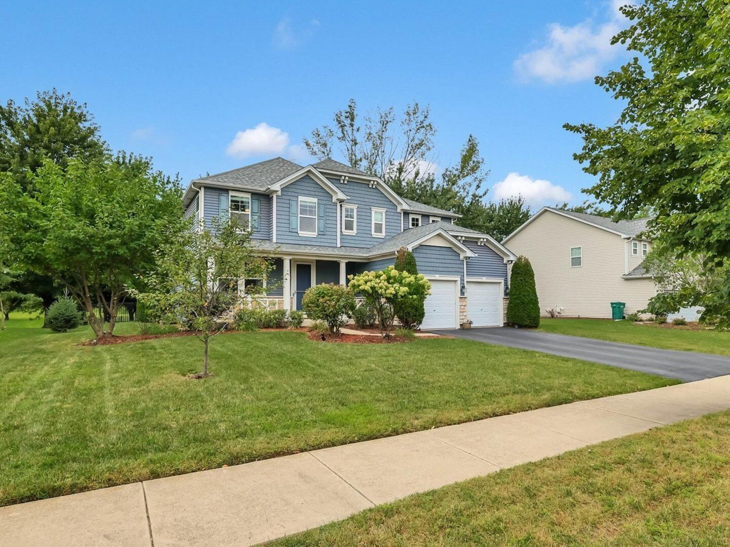 Property Photo:  16332 Spring Creek Lane  IL 60586 