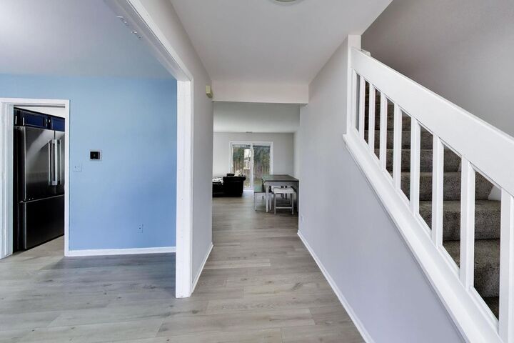 Property Photo:  505 Newbury Drive  IL 60042 