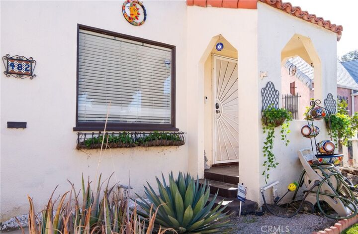 Property Photo:  482 E 59th Street  CA 90805 