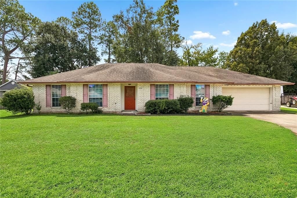 Property Photo:  1150 Rue Limoges Drive  LA 70458 