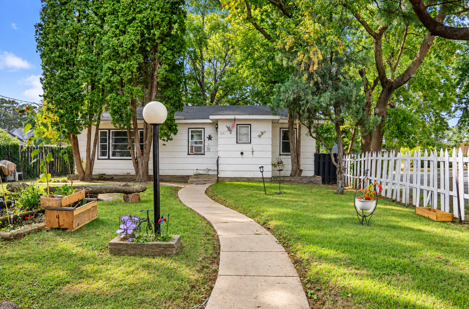 Property Photo: 308 Roosevelt Street MN 56308