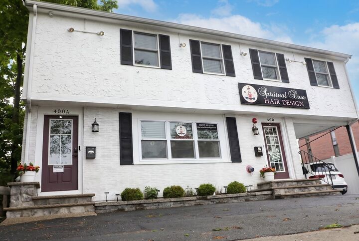 Property Photo:  400 Main  MA 01867 