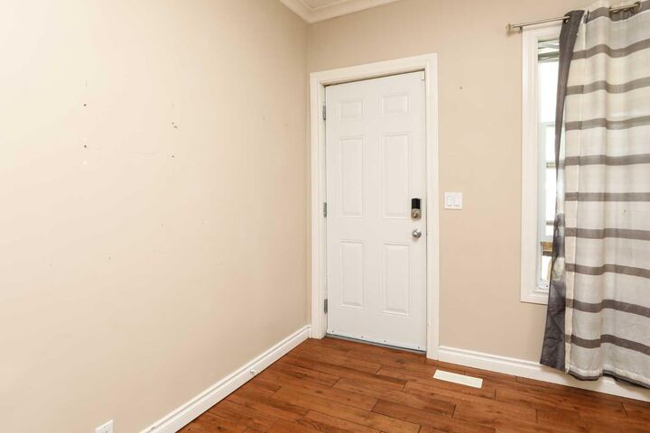Property Photo:  540 12 Street S  AB T1J 2R7 