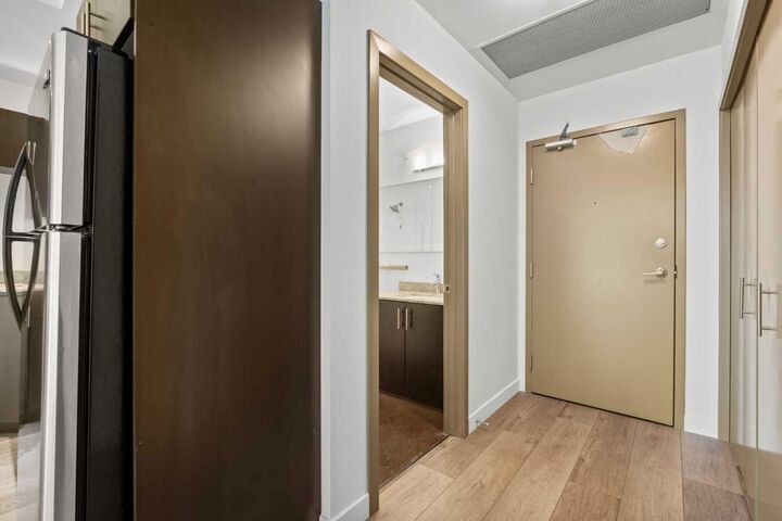 Property Photo:  135 13 Avenue SW 706  AB T2R 0W8 