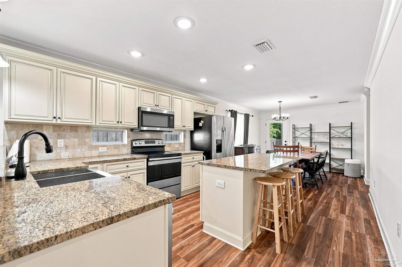 Property Photo:  12541 Reunion Place  FL 32506 