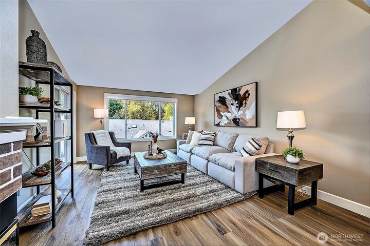Property Photo: 432 3rd Avenue S B203 WA 98020