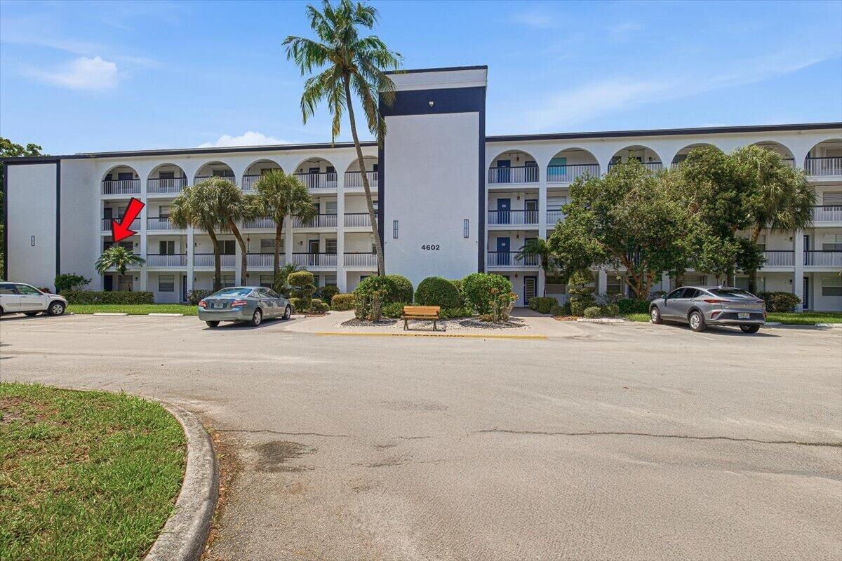 Property Photo: 4602 Martinique Way A2 FL 33066