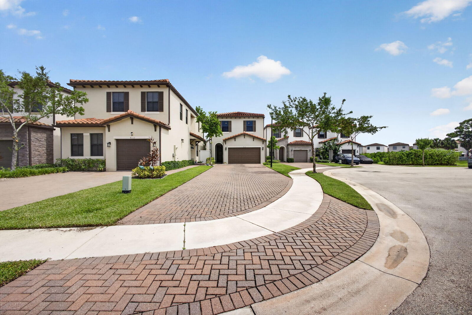 Property Photo: 4004 Screw Pine Cove FL 33410