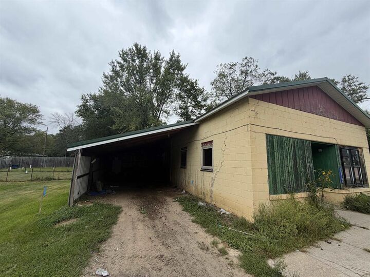 Property Photo:  28766 State Hwy 60 Road  WI 53556 