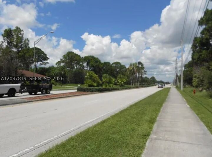 Property Photo: 317 Prima Vista Blvd FL 34983