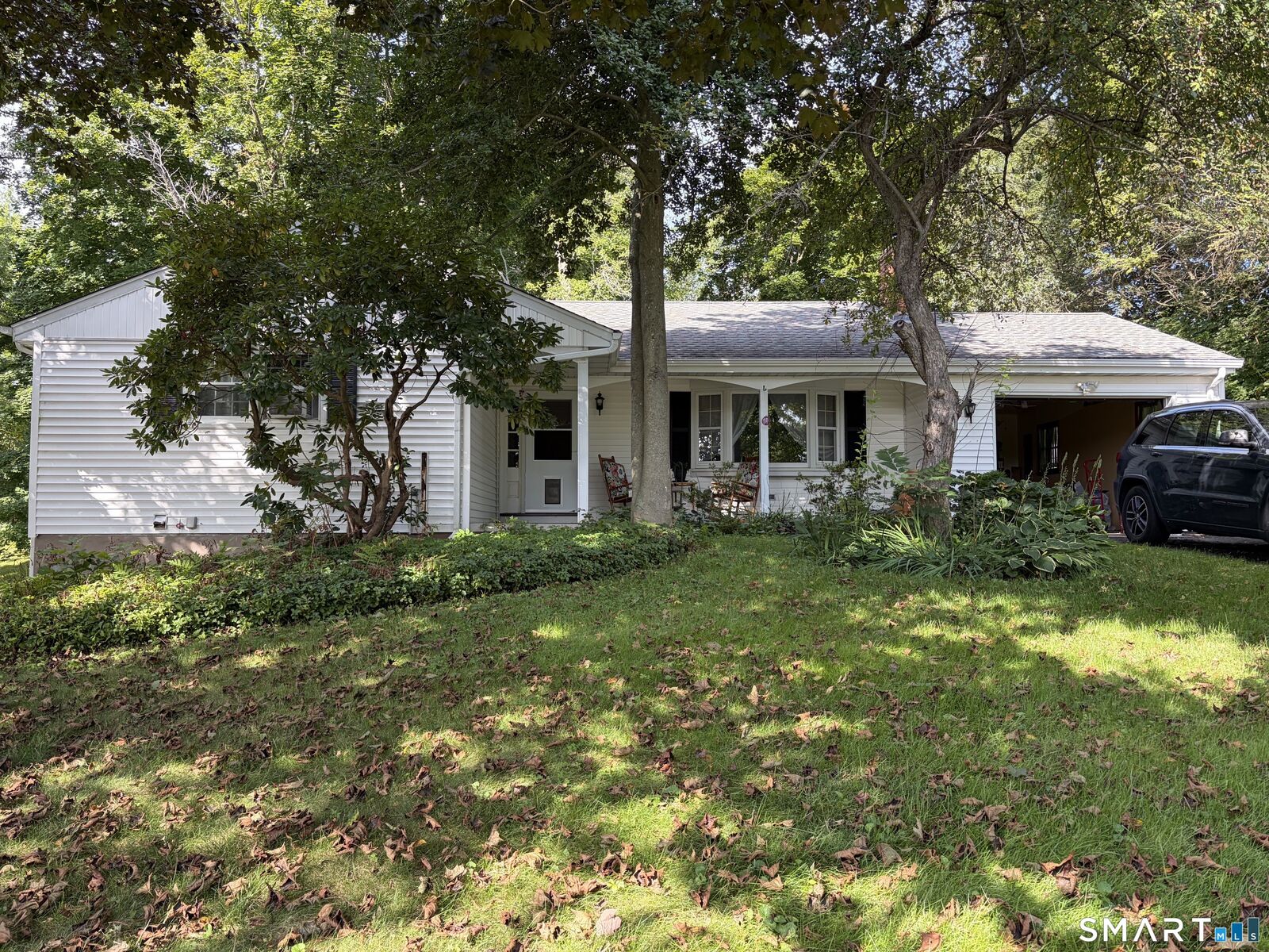 Property Photo:  703 Laurel Grove Road  CT 06457 
