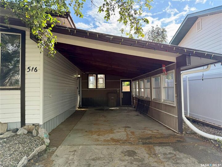 Property Photo:  516 Scotia Street  SK S0E 1A0 
