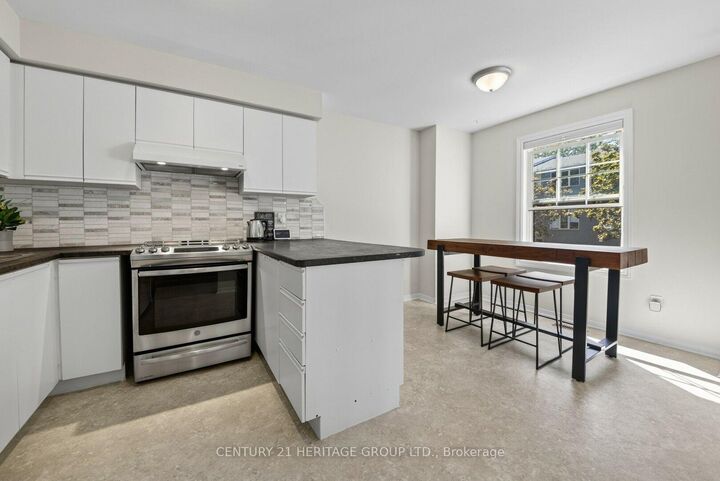 Property Photo:  39 Harmony Circle 39  ON L3Z 2T9 